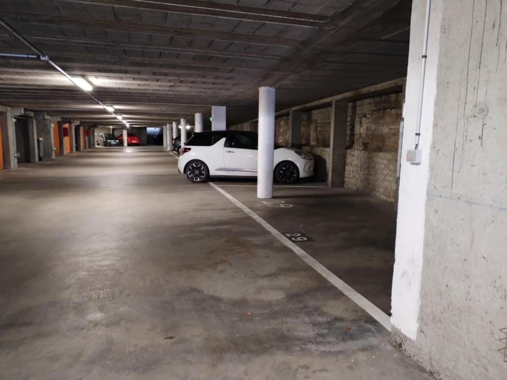 Appartement Centre Ville Avec Parking Privatif Dijon Luaran gambar